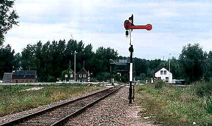 Das Flügelsignal vor der Hubbrücke in Veghel